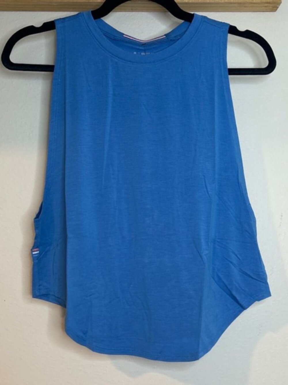 NWT FOURLAPS CORNFLOWER CURVE TANK